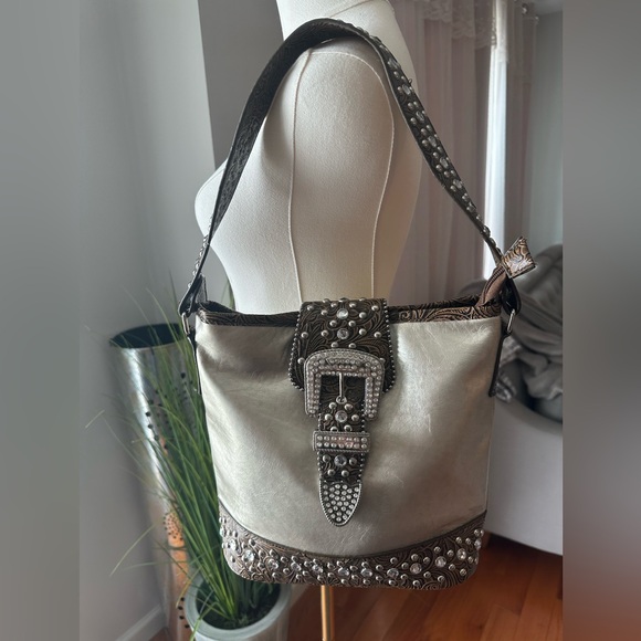 Western Style tooled Floral Faux Leather with Rhinestone buckle shoulder bag - Picture 3 of 15